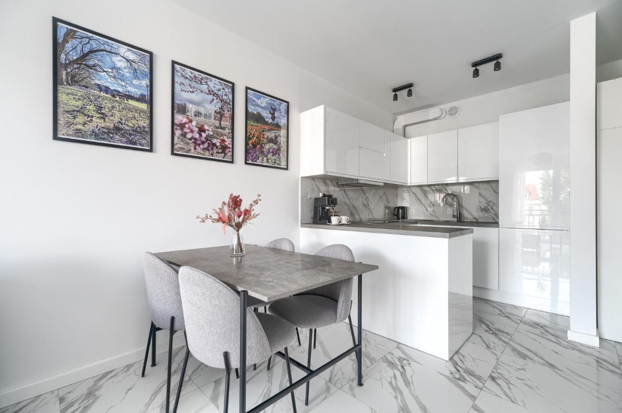 Apartment Emilii Plater Iii - Unique *